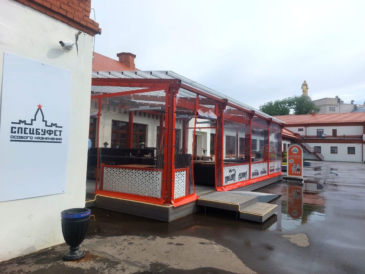 ПВХ шторы для летней террасы кафе в Тиме
